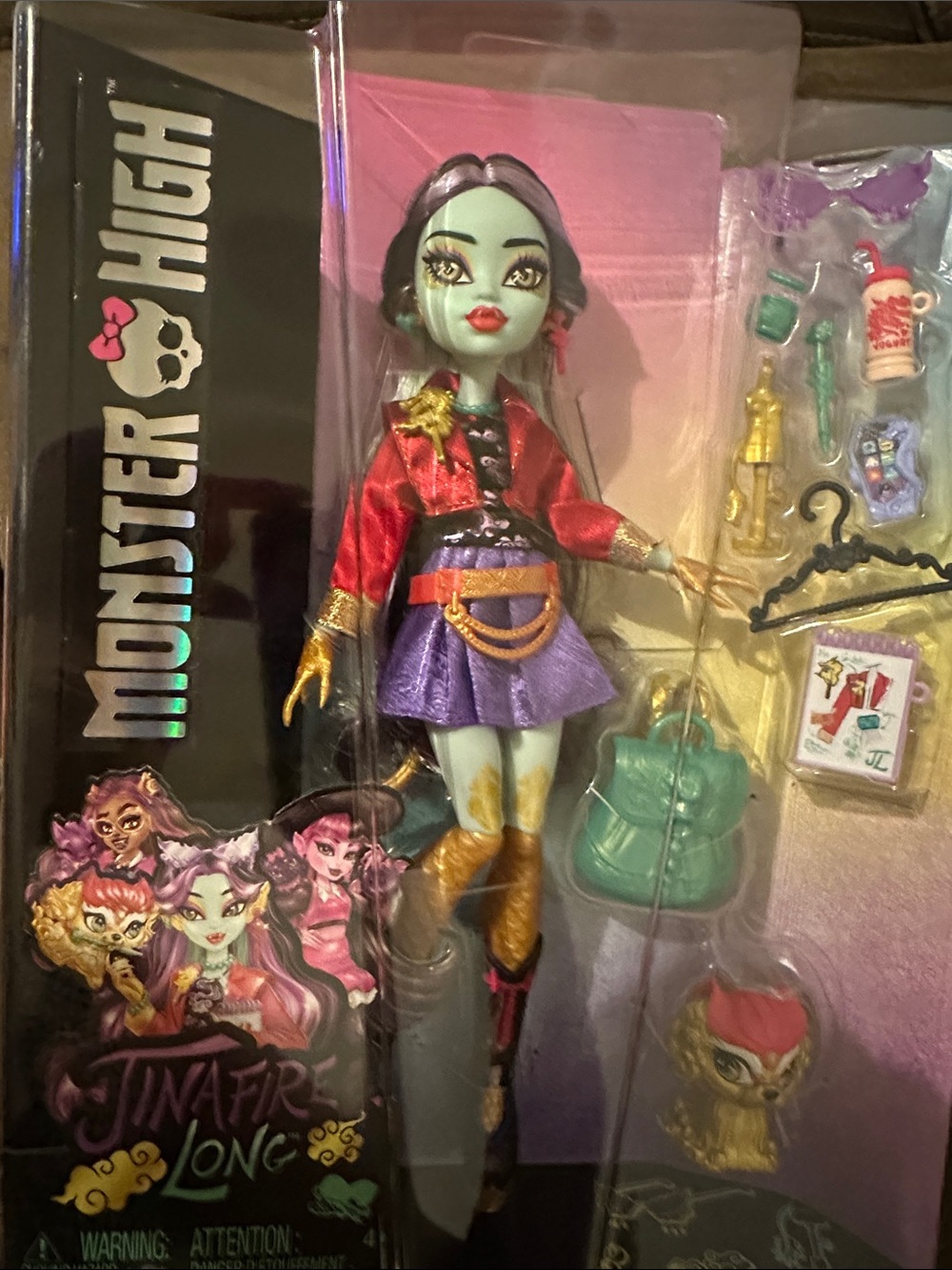 monster high Jinafire Long Doll - Green, Red & Purple Outfit